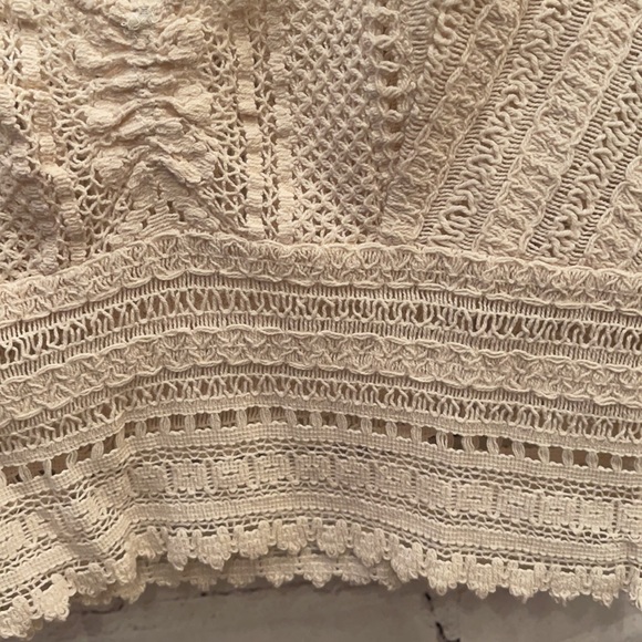 EUC- ZARA Crop Top Size S Embroidered. - Picture 2 of 6